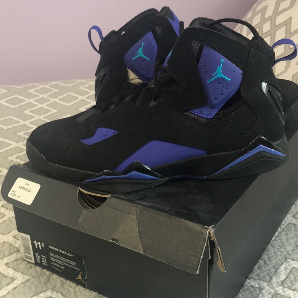 Jordan True Flight Sneakers